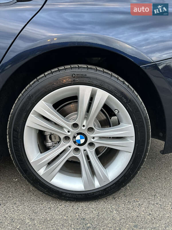 Седан BMW 3 Series 2015 в Одесі