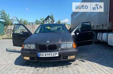 Седан BMW 3 Series 1992 в Новоселиці