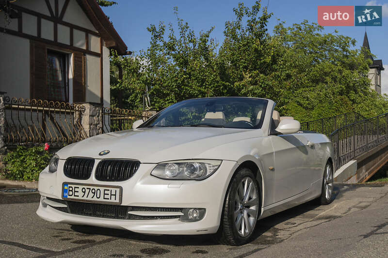 BMW 3 Series 2011