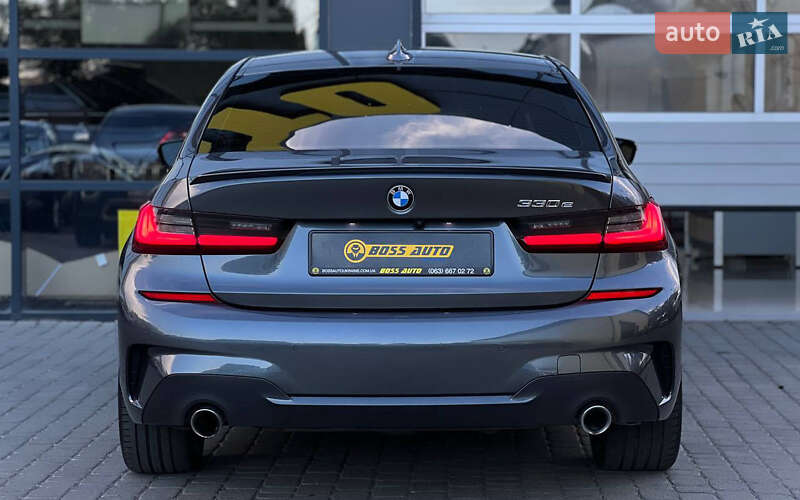 Седан BMW 3 Series 2021 в Івано-Франківську