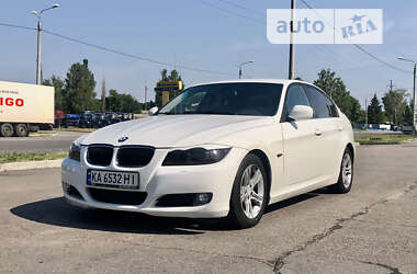 Седан BMW 3 Series 2011 в Сумах