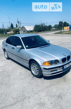 Седан BMW 3 Series 1999 в Переяславе
