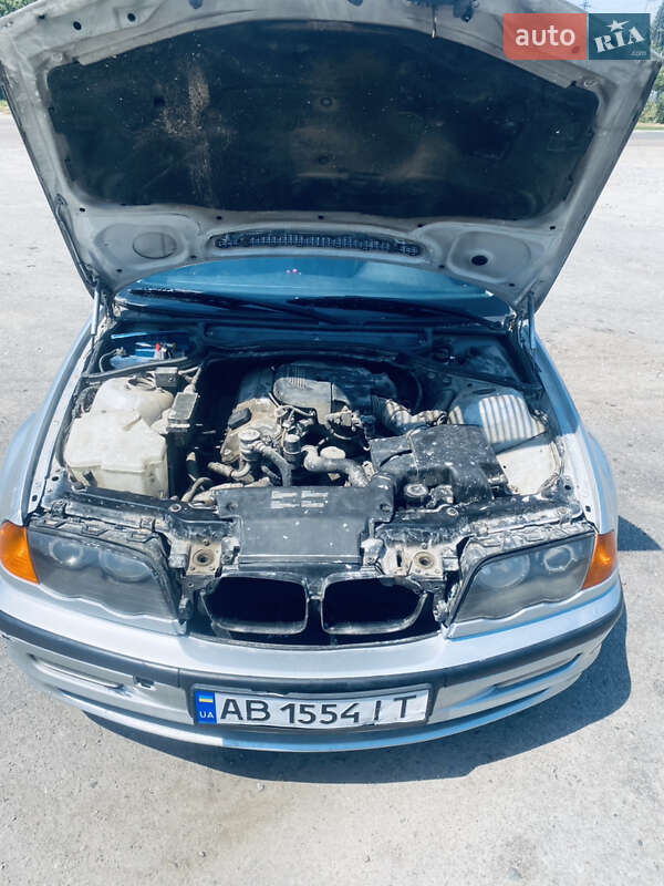 Седан BMW 3 Series 1999 в Переяславе