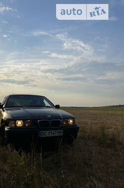 Седан BMW 3 Series 1995 в Глыбокой