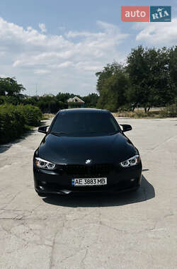 Седан BMW 3 Series 2013 в Никополе