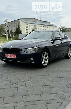 Седан BMW 3 Series 2015 в Львові