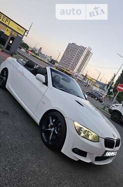 Кабриолет BMW 3 Series 2011 в Киеве