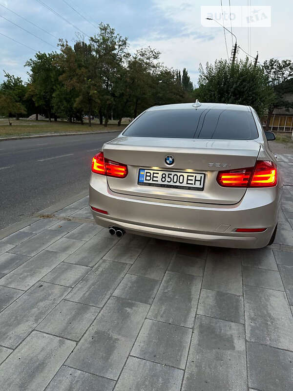 Седан BMW 3 Series 2014 в Миколаєві