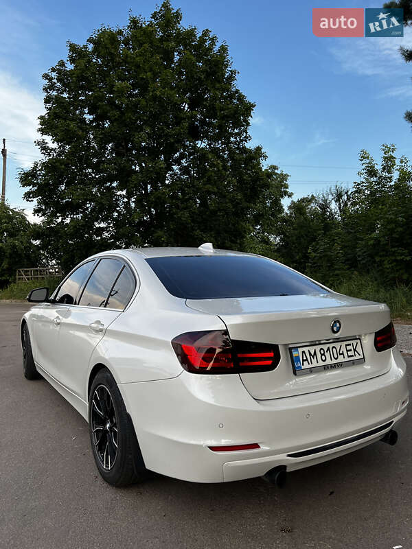 Седан BMW 3 Series 2013 в Житомире