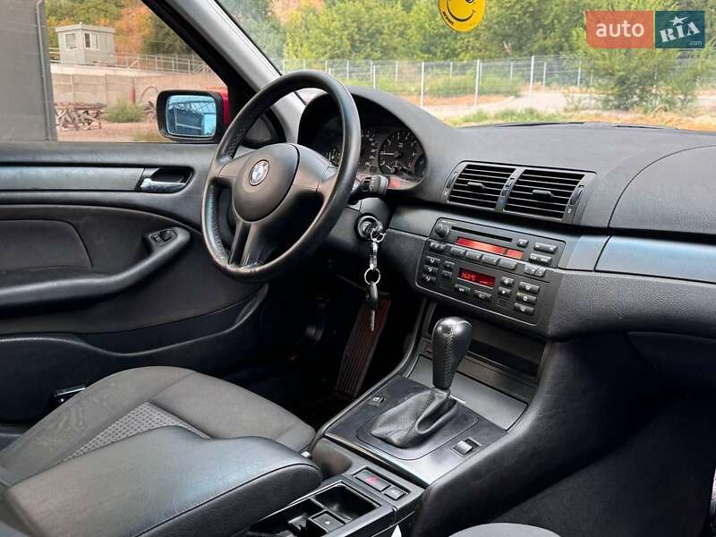 Седан BMW 3 Series 2005 в Запоріжжі