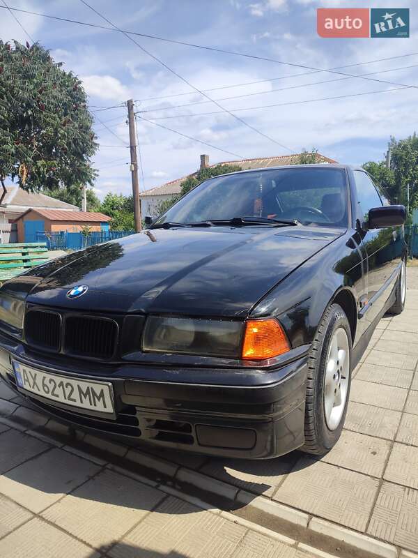 Седан BMW 3 Series 1994 в Панютине