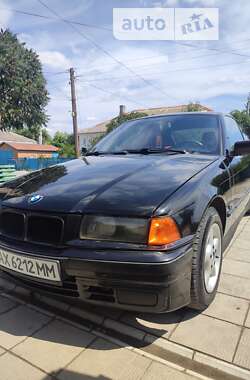 Седан BMW 3 Series 1994 в Панютине