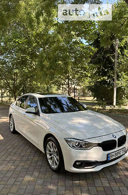 Седан BMW 3 Series 2017 в Одессе