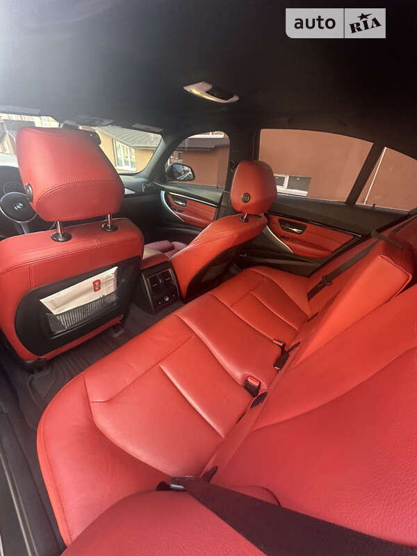 Седан BMW 3 Series 2016 в Киеве