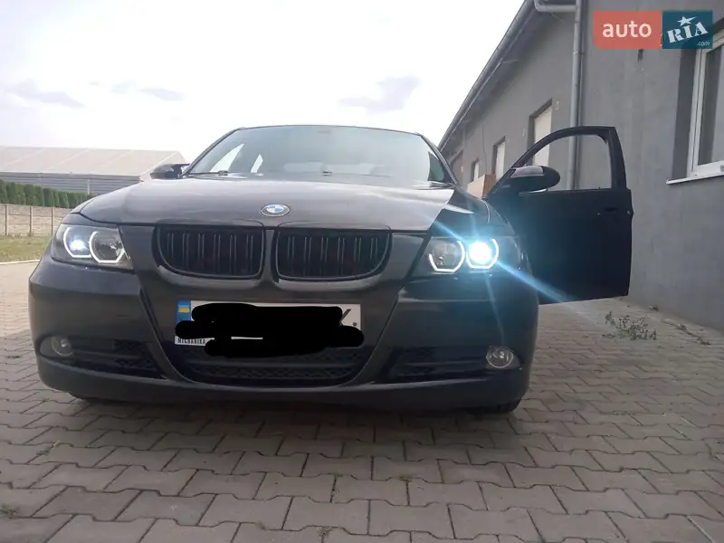 BMW 3 Series 2005 VIN WBAVA71000KR39578 фото оголошення 60 з 151