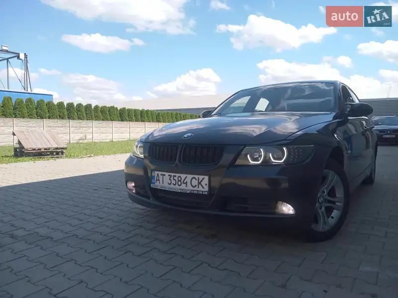 BMW 3 Series 2005 VIN WBAVA71000KR39578 фото оголошення 79 з 151