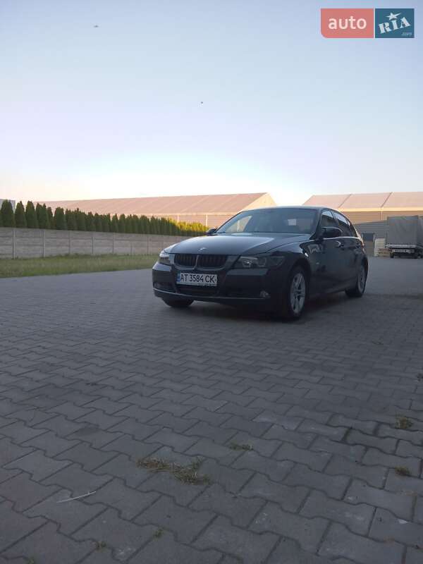 Седан BMW 3 Series 2005 в Івано-Франківську