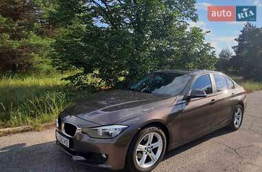 Седан BMW 3 Series 2013 в Запоріжжі