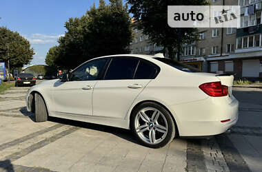 Седан BMW 3 Series 2013 в 