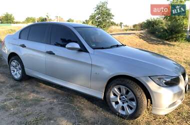 Седан BMW 3 Series 2005 в 