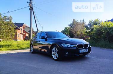 Седан BMW 3 Series 2015 в Львові