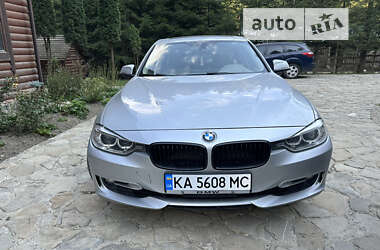 Седан BMW 3 Series 2012 в Верховині