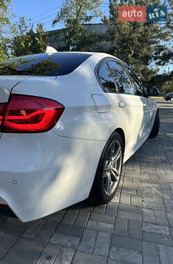 Седан BMW 3 Series 2016 в 