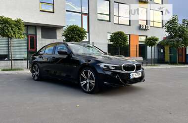 Седан BMW 3 Series 2022 в Киеве