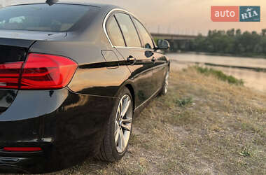 Седан BMW 3 Series 2017 в 