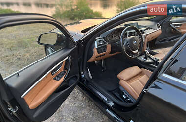Седан BMW 3 Series 2017 в 