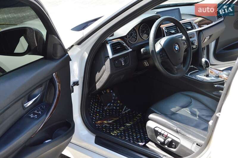 Седан BMW 3 Series 2016 в Одесі