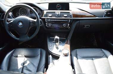 Седан BMW 3 Series 2016 в 