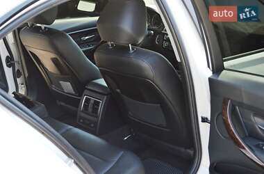 Седан BMW 3 Series 2016 в 