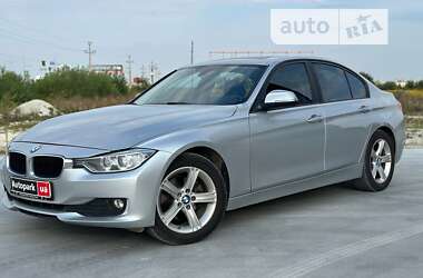 Седан BMW 3 Series 2015 в Львове