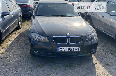 Седан BMW 3 Series 2005 в Львове