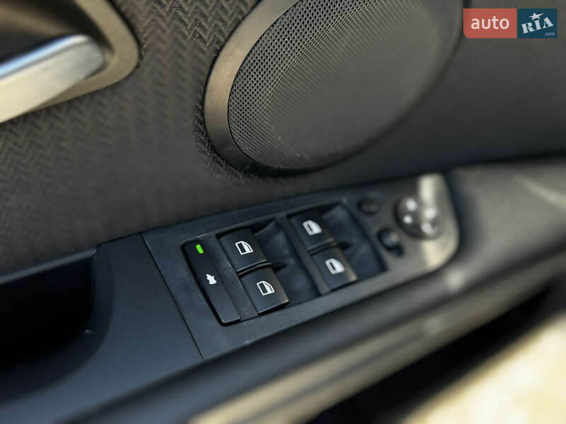 Седан BMW 3 Series 2009 в Житомире фото 21 Седан BMW 3 Series 2009 в Житомире