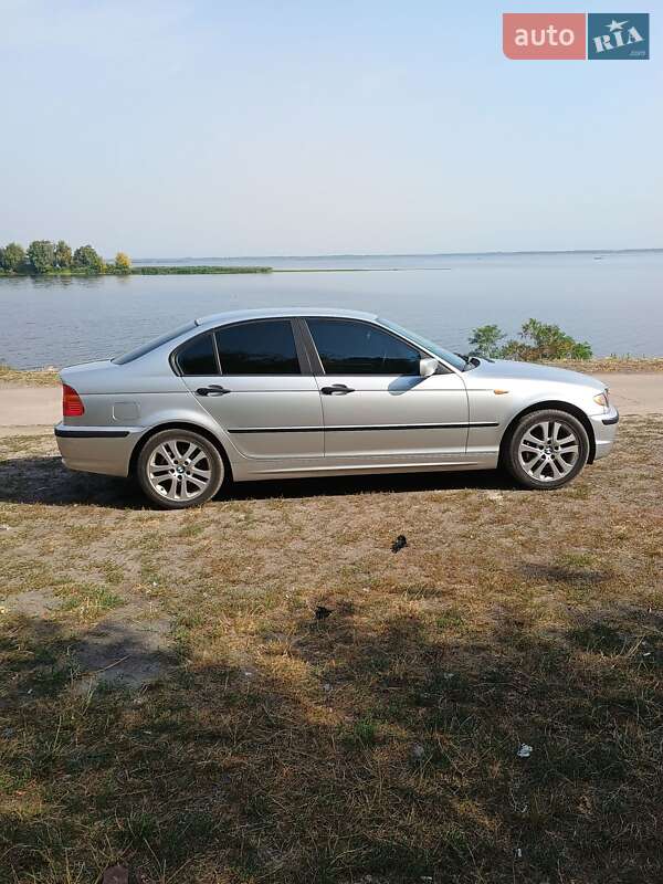 Седан BMW 3 Series 2004 в Білій Церкві