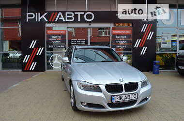 Седан BMW 3 Series 2011 в Львове