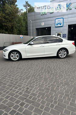 Седан BMW 3 Series 2013 в Первомайську