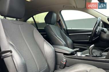 Седан BMW 3 Series 2017 в 