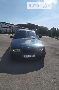 Седан BMW 3 Series 1992 в Кіцмані