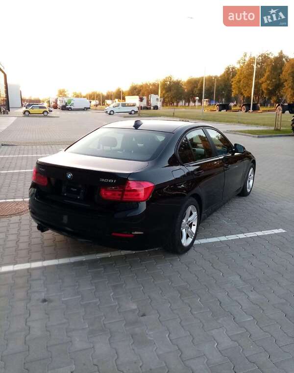 Седан BMW 3 Series 2013 в Старому Самборі