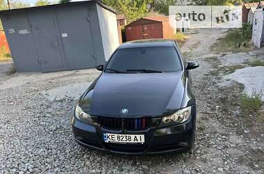 Седан BMW 3 Series 2005 в Дніпрі