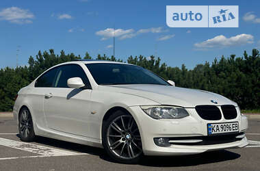 Купе BMW 3 Series 2011 в Киеве