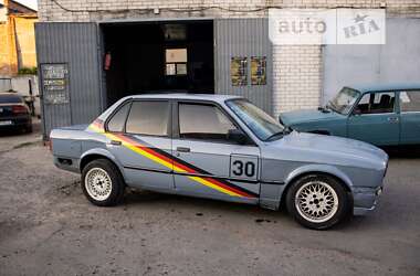 Седан BMW 3 Series 1984 в Черкасах