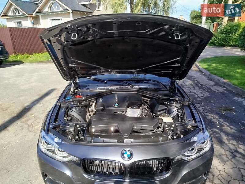 Седан BMW 3 Series 2016 в Киеве