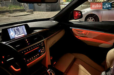 Седан BMW 3 Series 2017 в Киеве