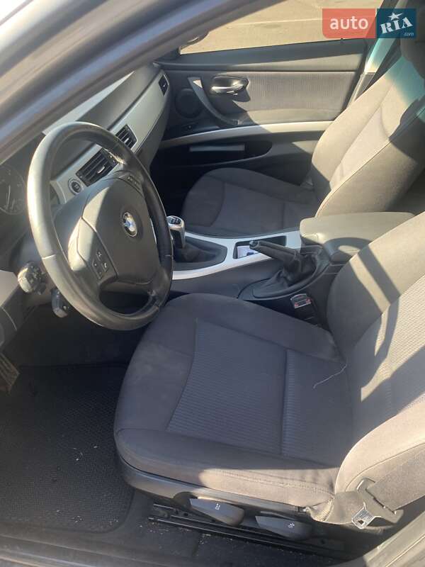 Универсал BMW 3 Series 2010 в Днепре