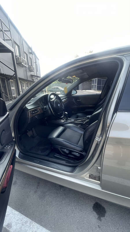 Седан BMW 3 Series 2007 в Чернигове