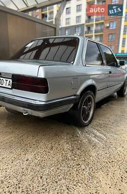 Купе BMW 3 Series 1983 в Ивано-Франковске